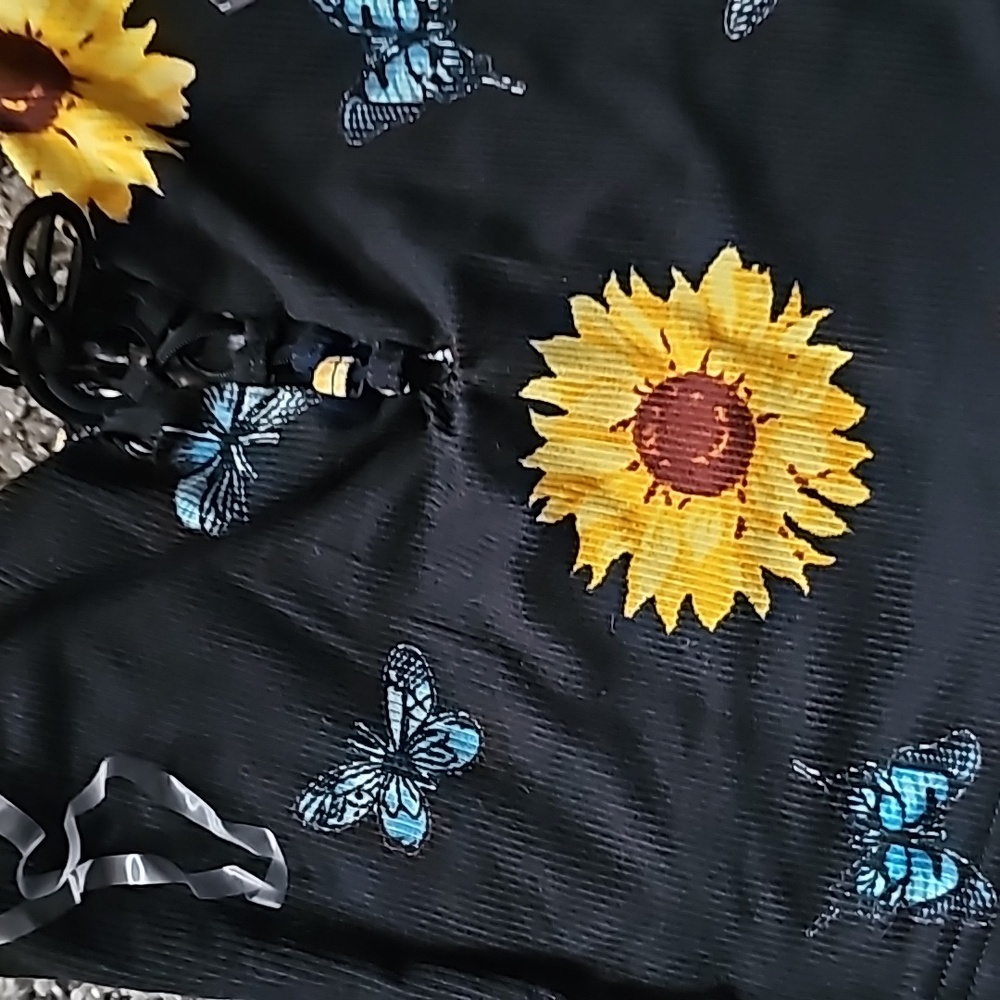 Faded Rose Sunflower Butterfly Crop Tank Top Small NWOT Y2K Lace Up Cami - Picture 2 of 6